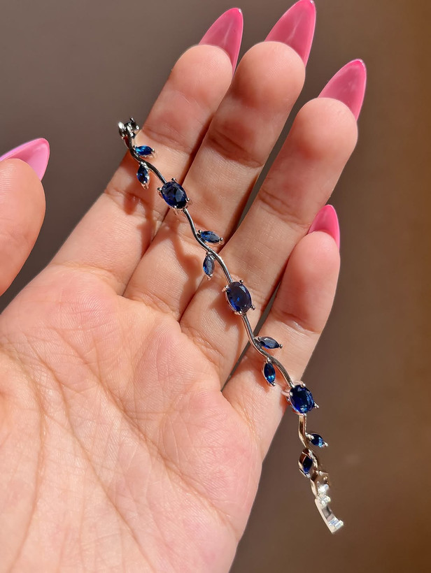 دستبند جواهری پینترستی لاله آبی تولیپسtulips